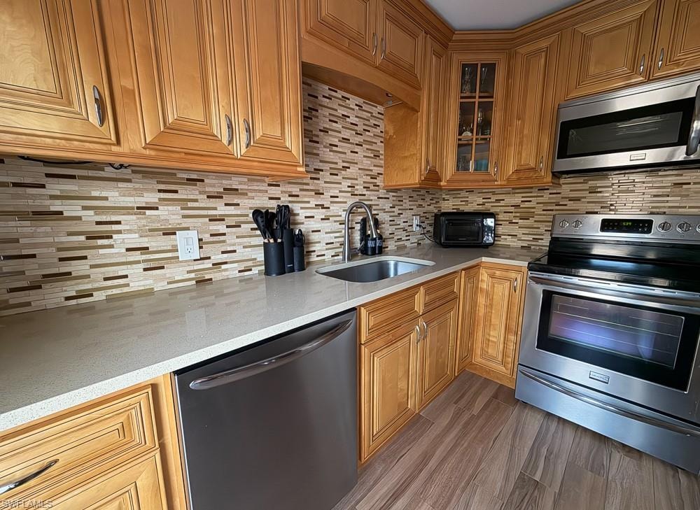 550 Broad AVE S 550 photo 9