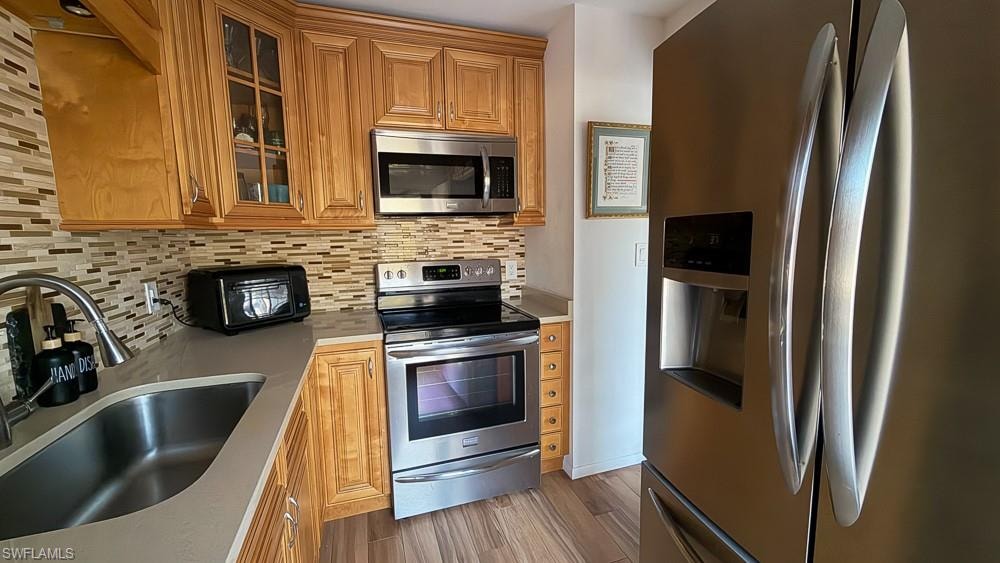550 Broad AVE S 550 photo 10