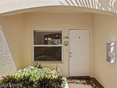 1096 WOODSHIRE LN C106