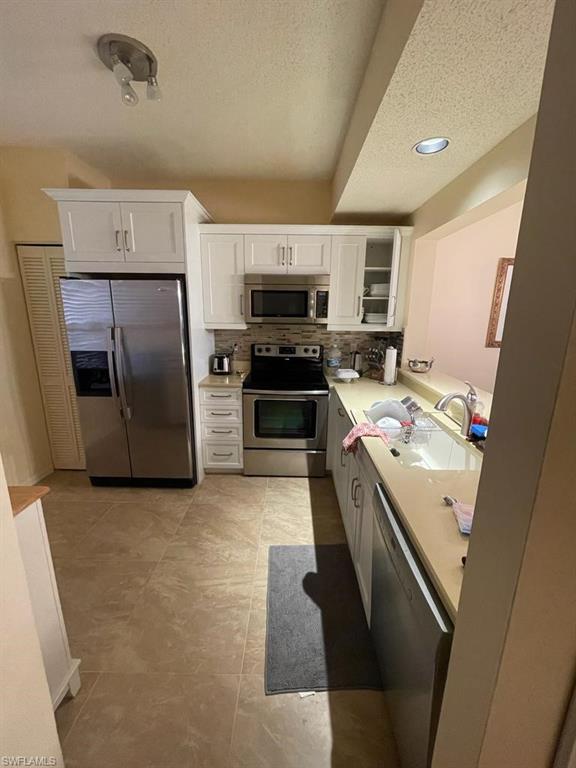 1096 WOODSHIRE LN C106 photo 14