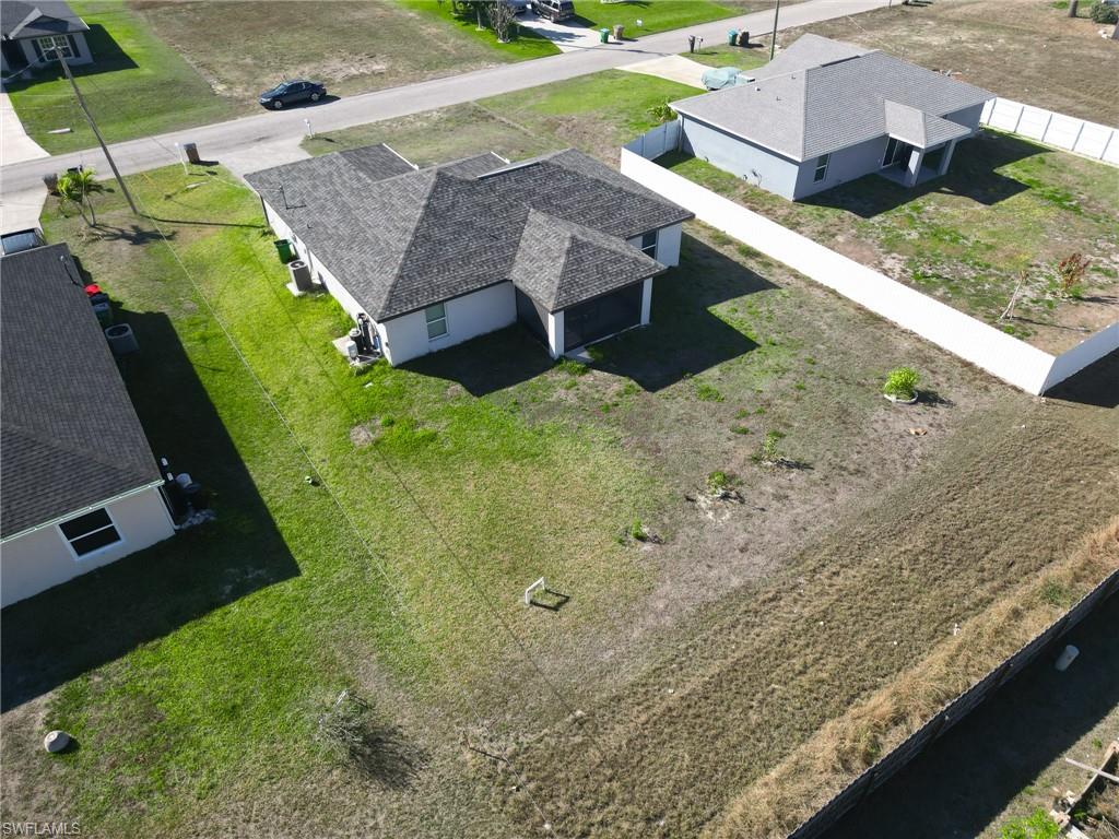 Aerial view of property and surrounding area