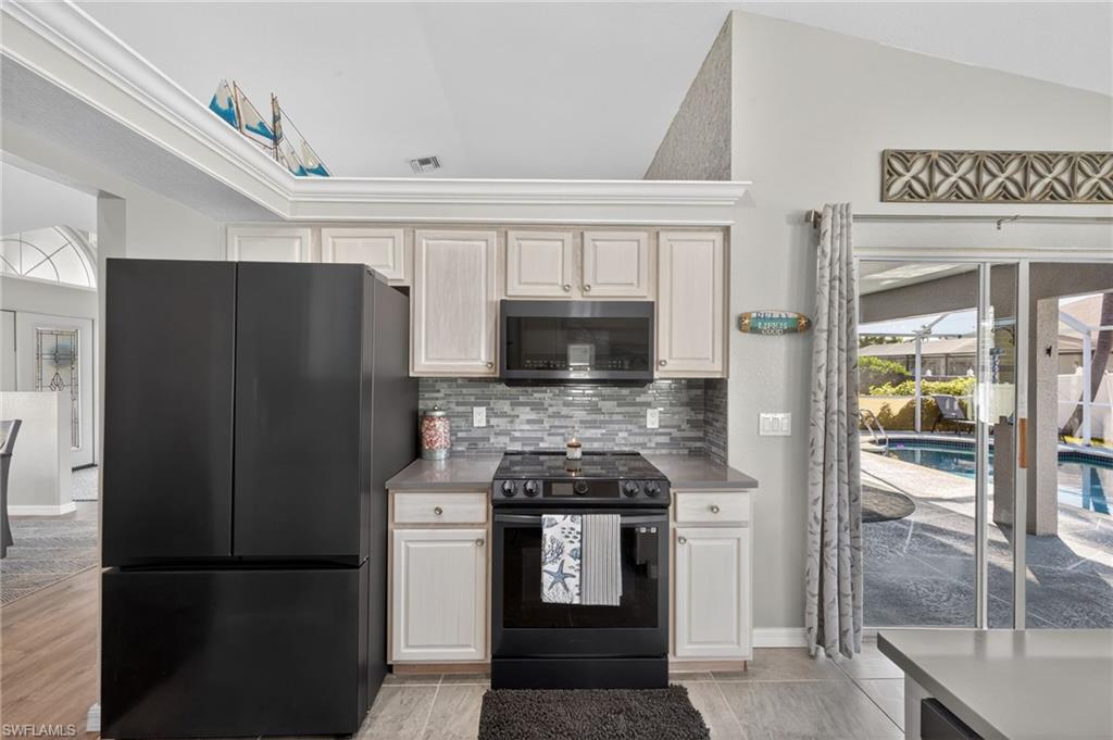 2506 SW 38th ST photo 10