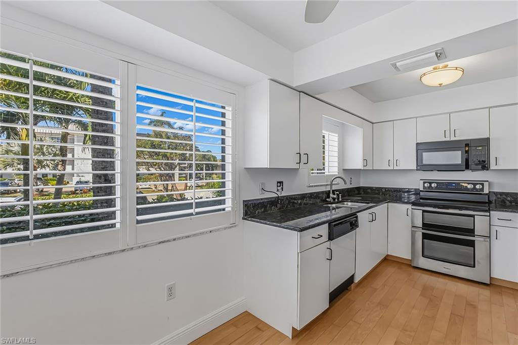 919 Huron CT 101