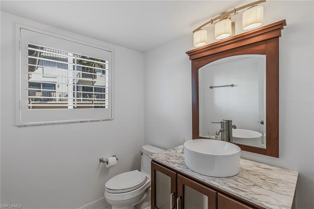 919 Huron CT 101 photo 11