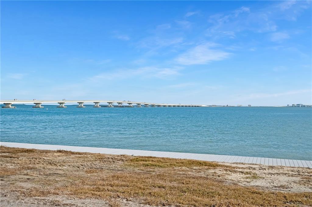 Stroll along the community walking decks and take in the beauty of the bay.