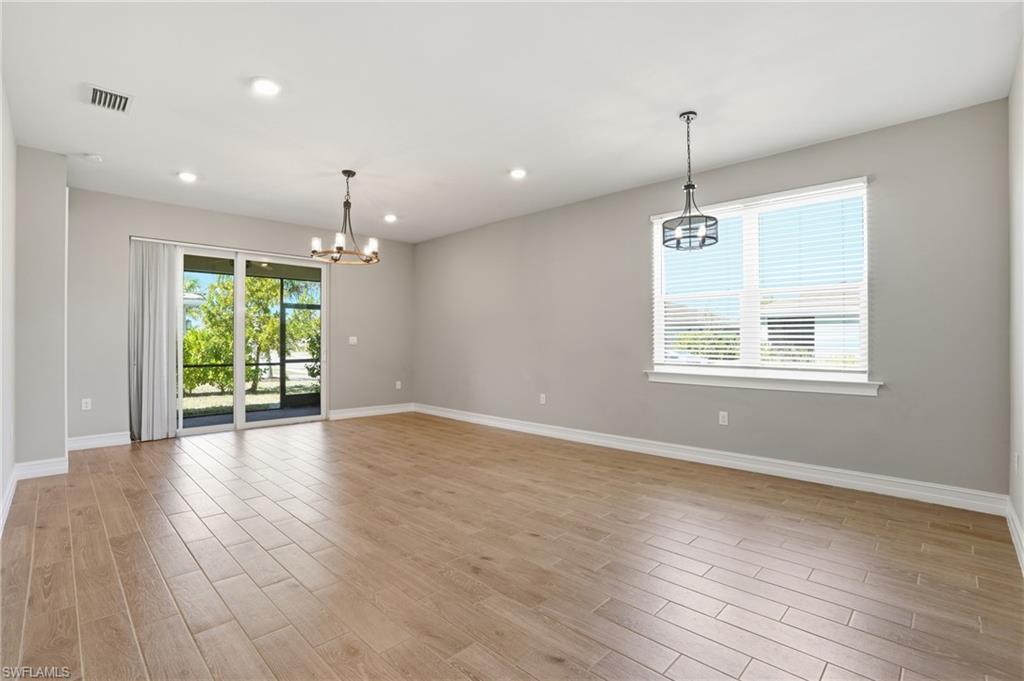 1193 Enbrook LOOP photo 6