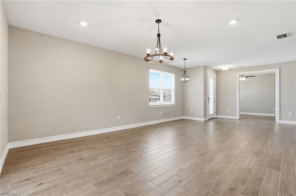 1193 Enbrook LOOP photo 11