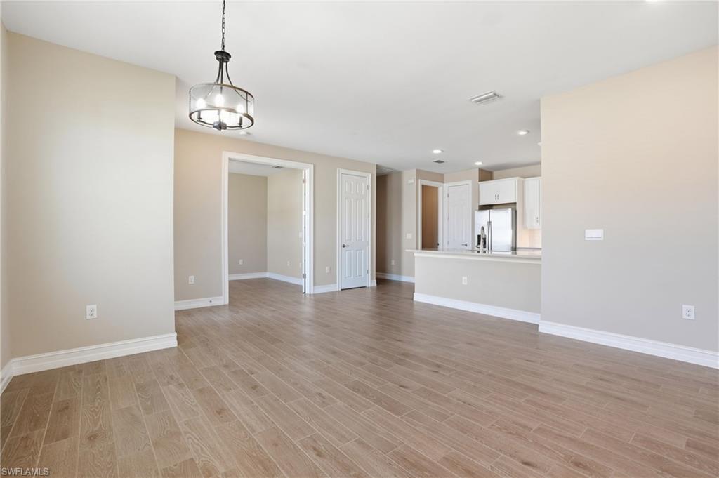 1193 Enbrook LOOP photo 8