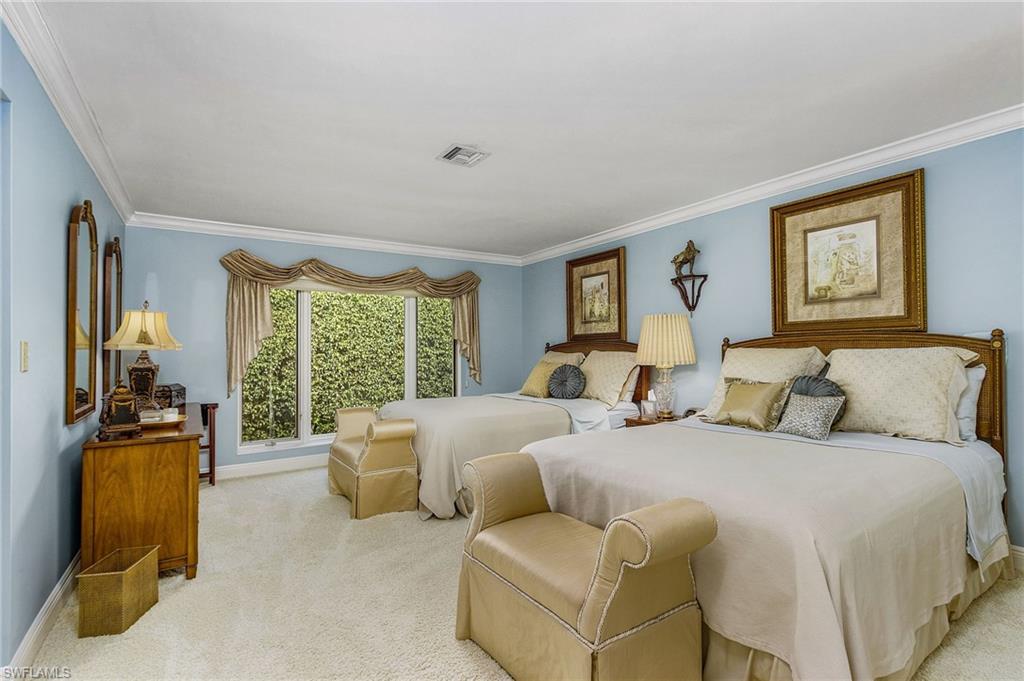 950 Galleon DR photo 16