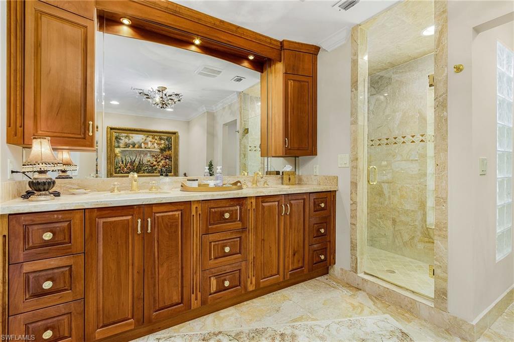 950 Galleon DR photo 24