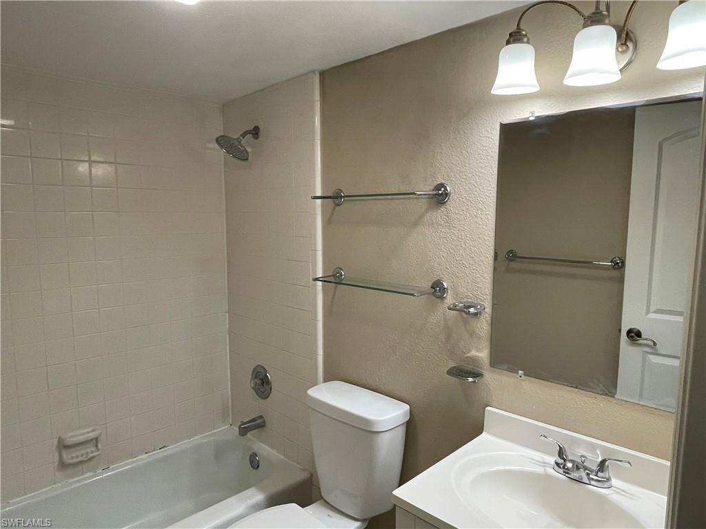 6777 Winkler RD 106 photo 6