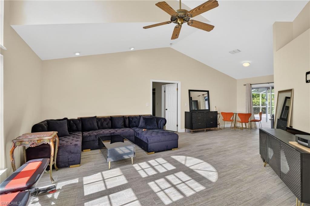 22656 Fountain Lakes BLVD photo 26