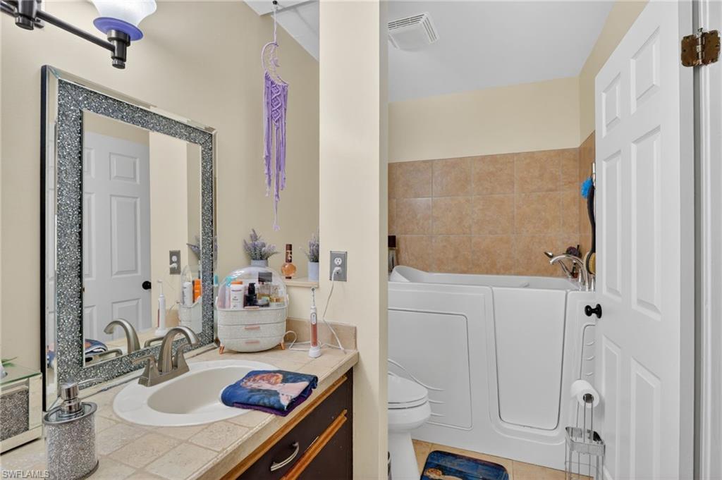 22656 Fountain Lakes BLVD photo 38