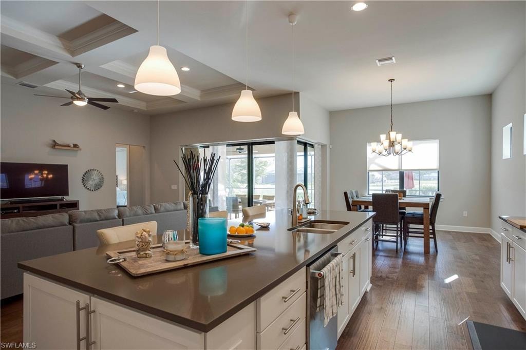 14020 Hawks Eye CT photo 8