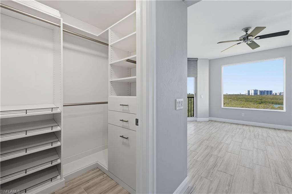 425 Cove Tower Dr 703 photo 17