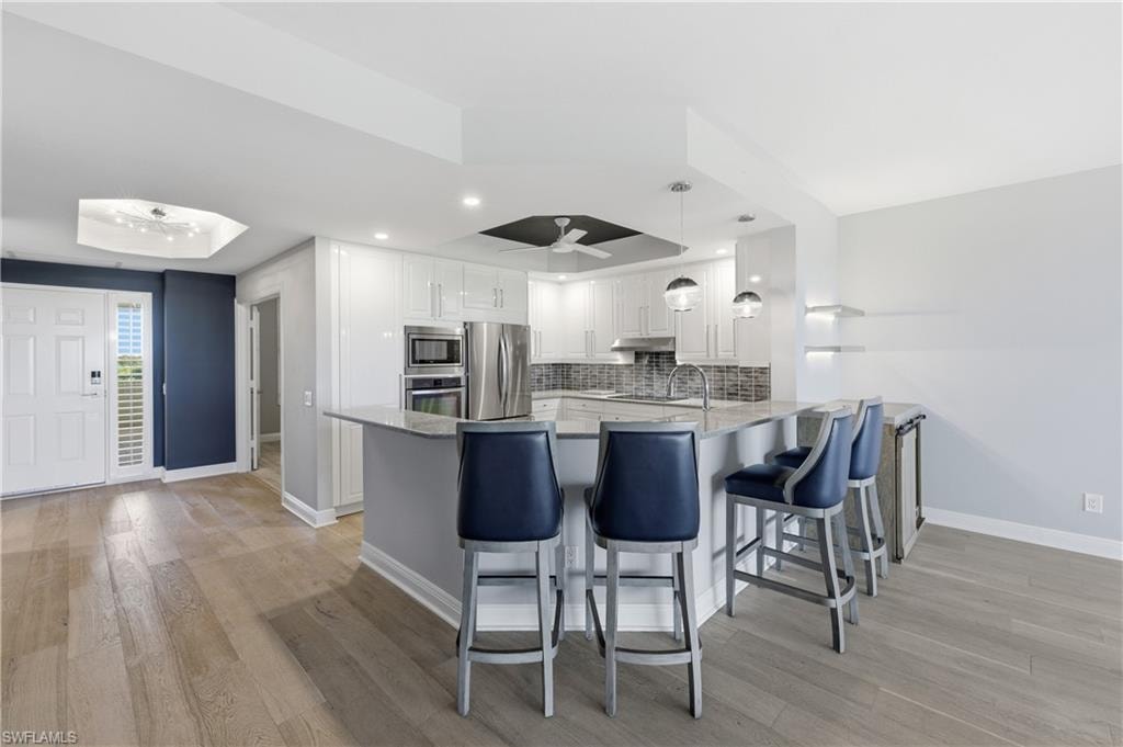 425 Cove Tower Dr 703 photo 9