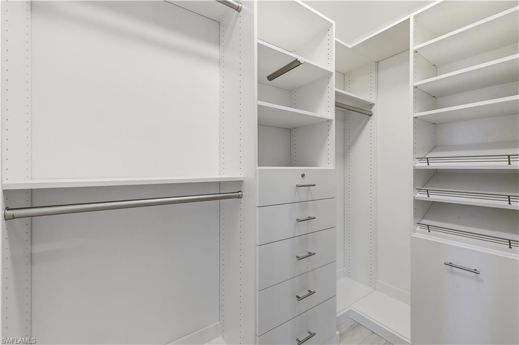 425 Cove Tower Dr 703 photo 18