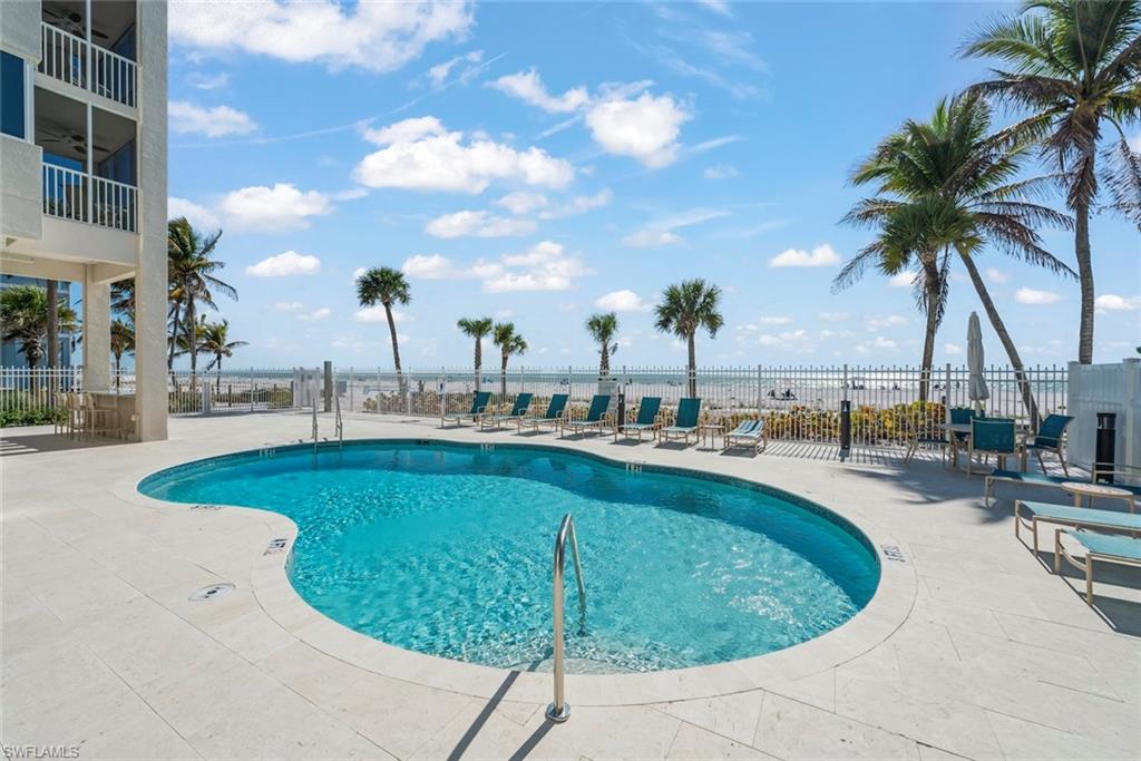 5480 Estero BLVD 103 photo 6