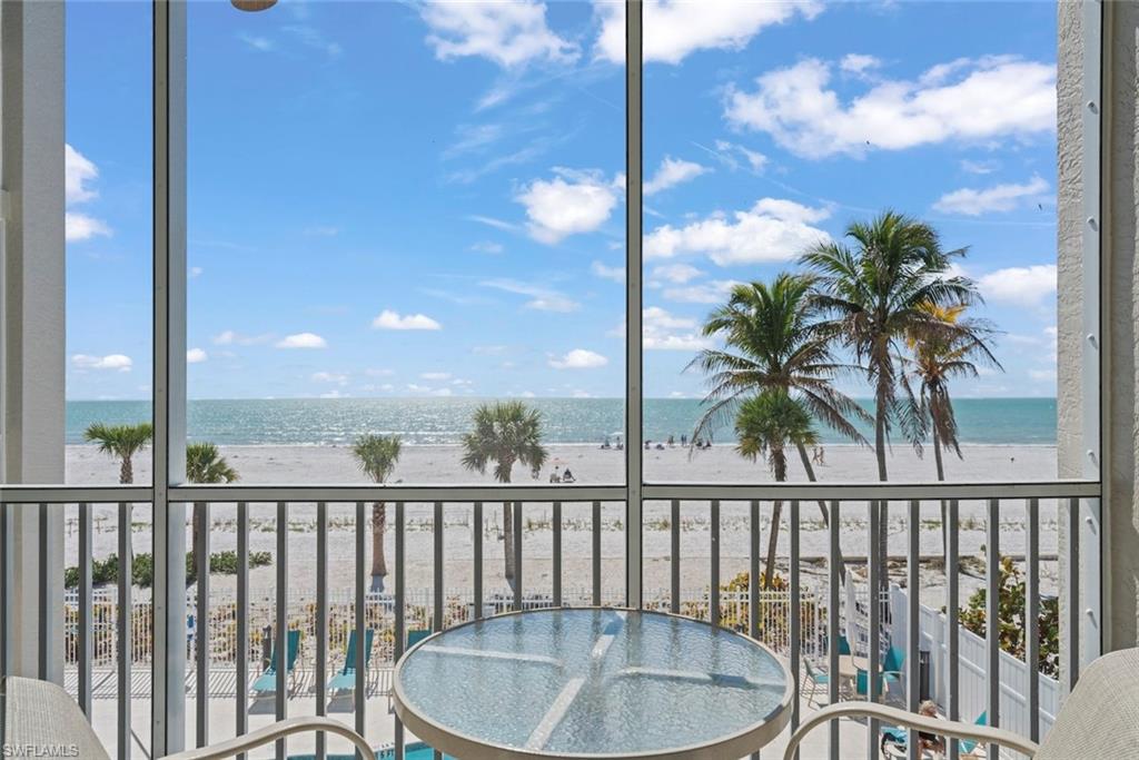 5480 Estero BLVD 103 photo 42
