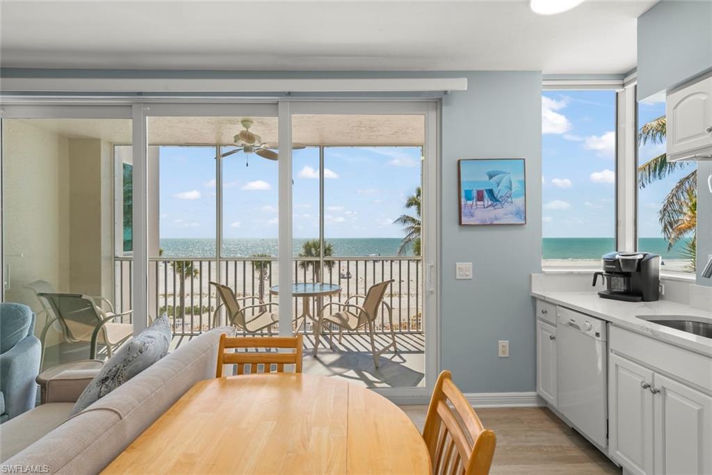 5480 Estero BLVD 103 photo 20