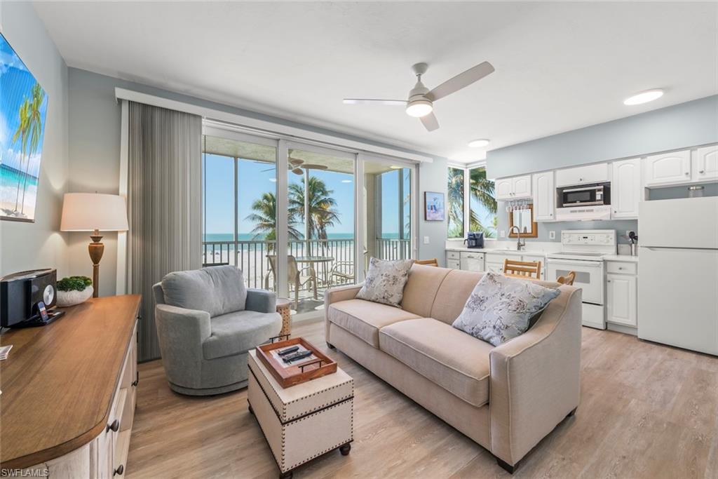 5480 Estero BLVD 103 photo 10