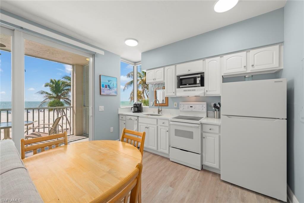 5480 Estero BLVD 103 photo 19