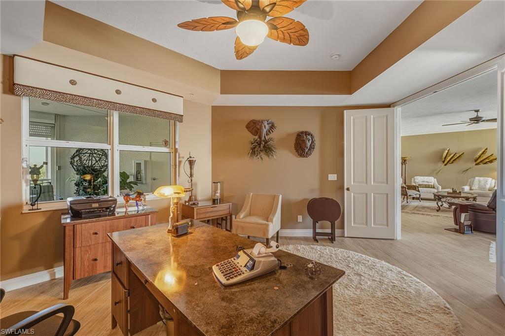 4000 Royal Marco WAY 324 photo 15