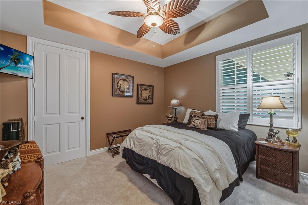 4000 Royal Marco WAY 324 photo 11