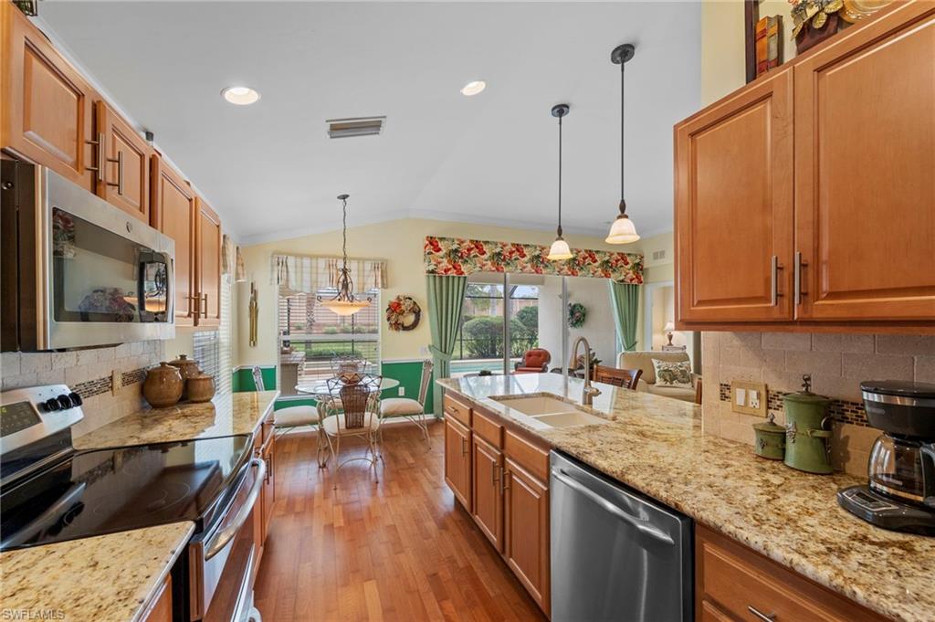 10035 Colonial Country Club BLVD photo 22