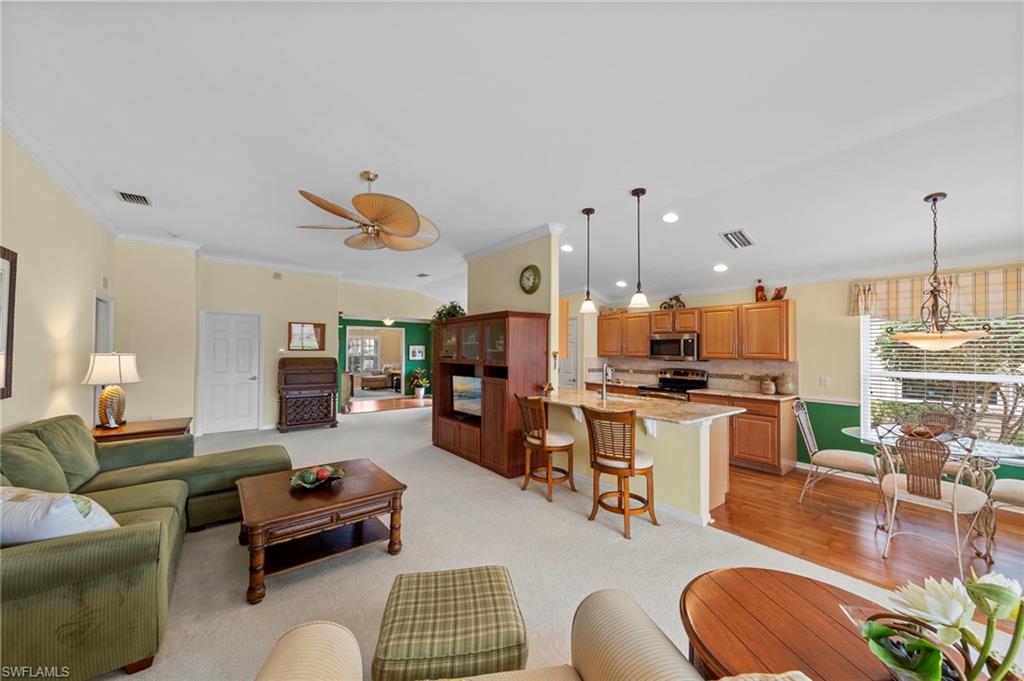 10035 Colonial Country Club BLVD photo 19