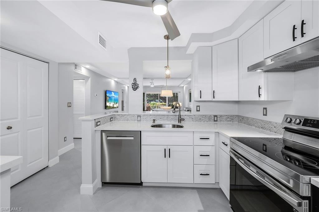 3055 Riviera DR 102