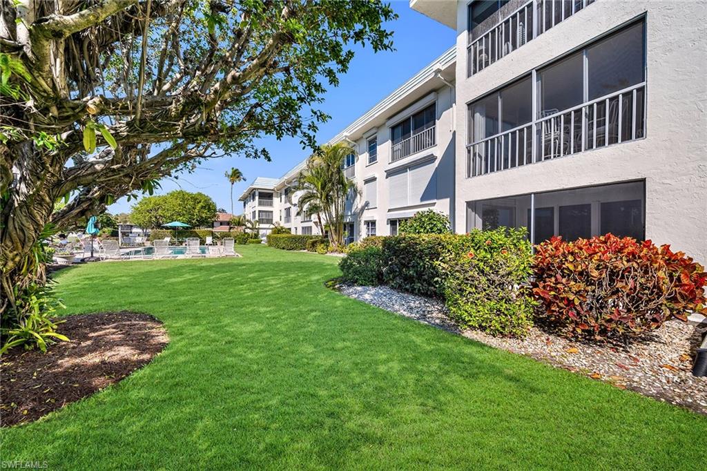 3055 Riviera DR 102 photo 24