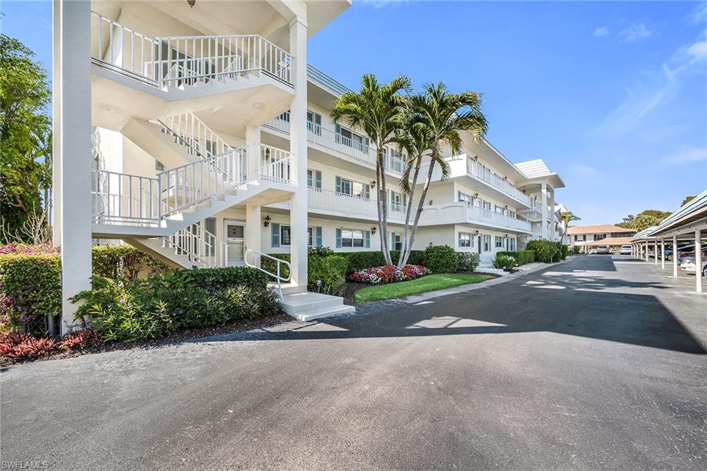 3055 Riviera DR 102 photo 30