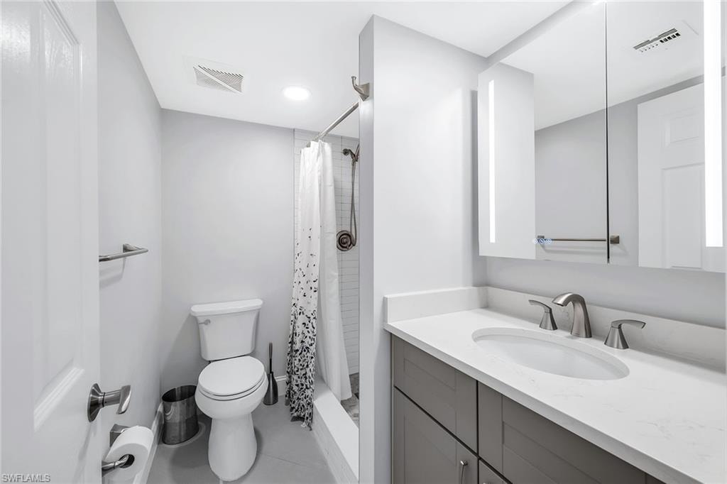 3055 Riviera DR 102 photo 15