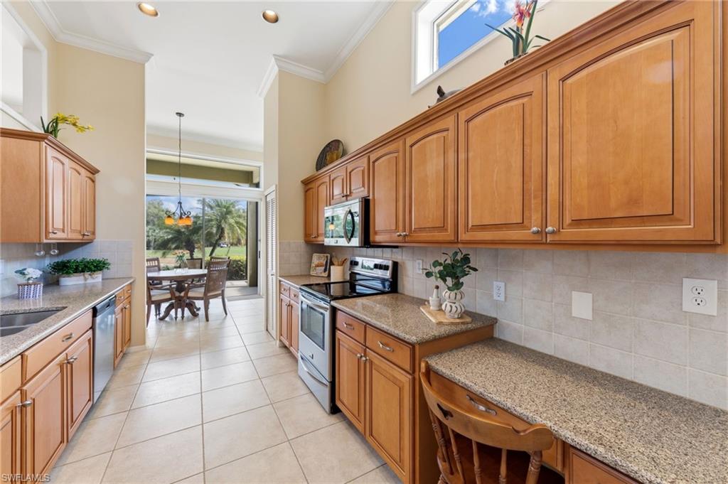 19427 Silver Oak DR photo 21