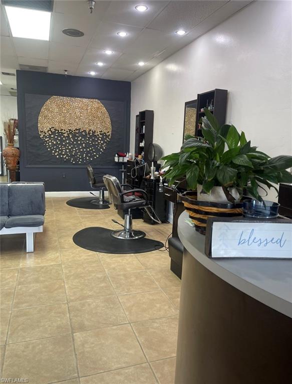 Nice reception counter
