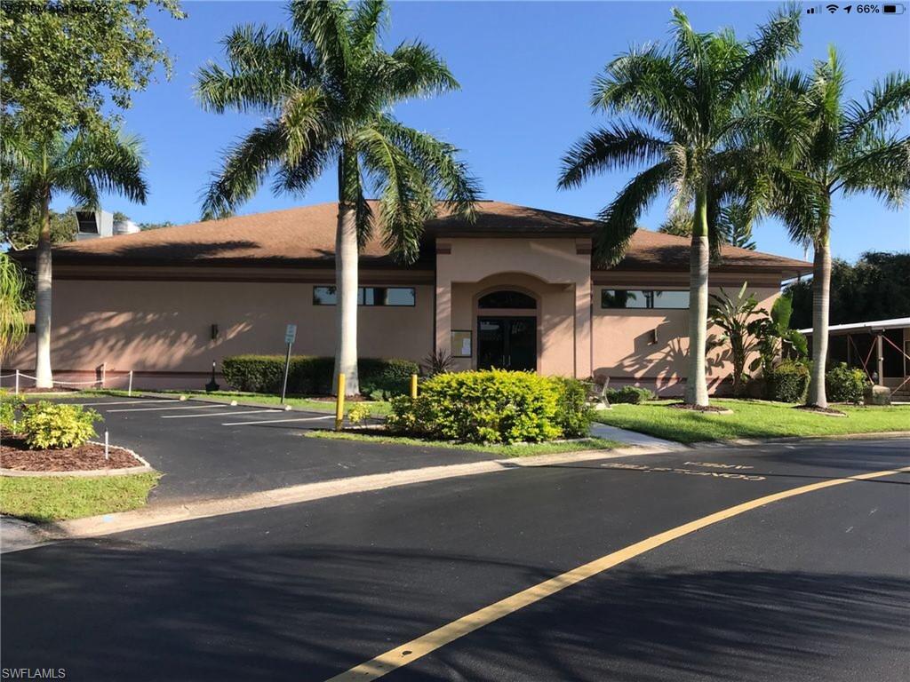 Community Clubhouse & Banquet Hall