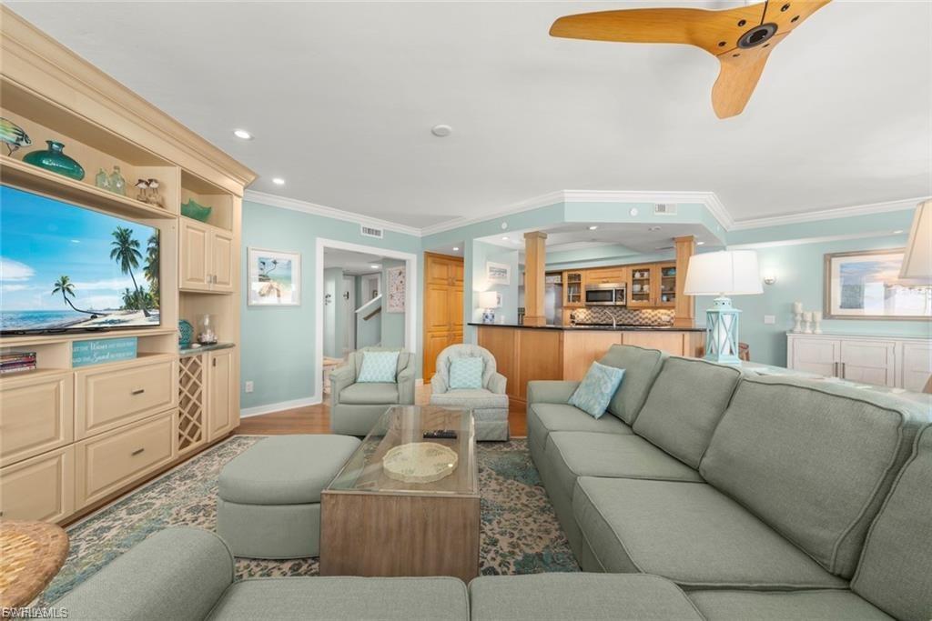 1602 Lands End Village photo 6