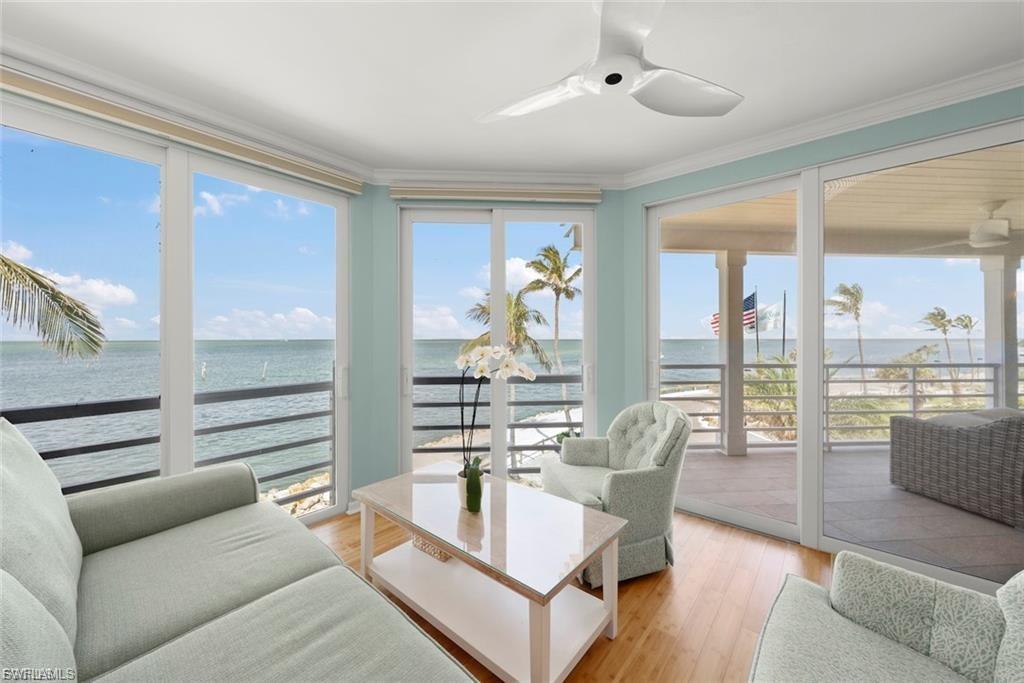 1602 Lands End Village photo 10