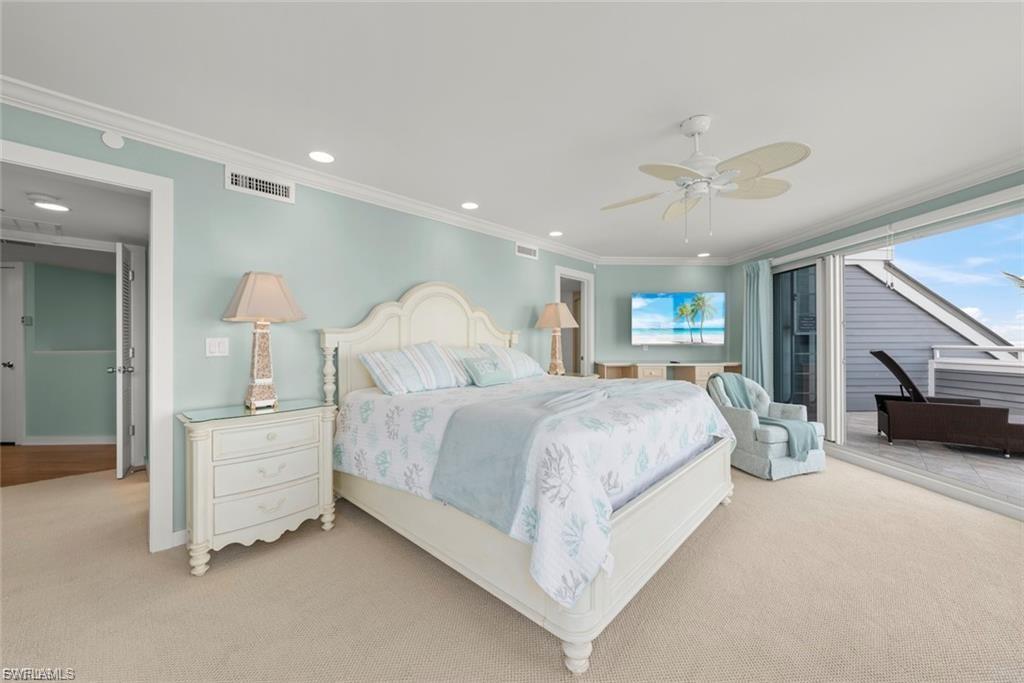 1602 Lands End Village photo 21