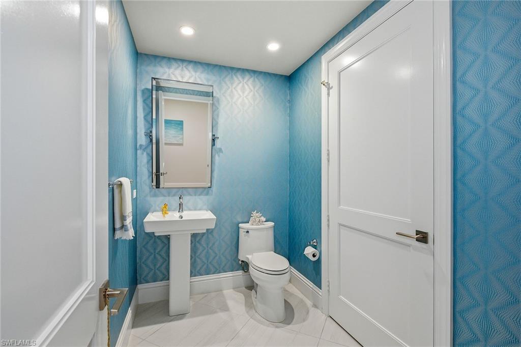 13665 Vanderbilt DR 404 photo 22