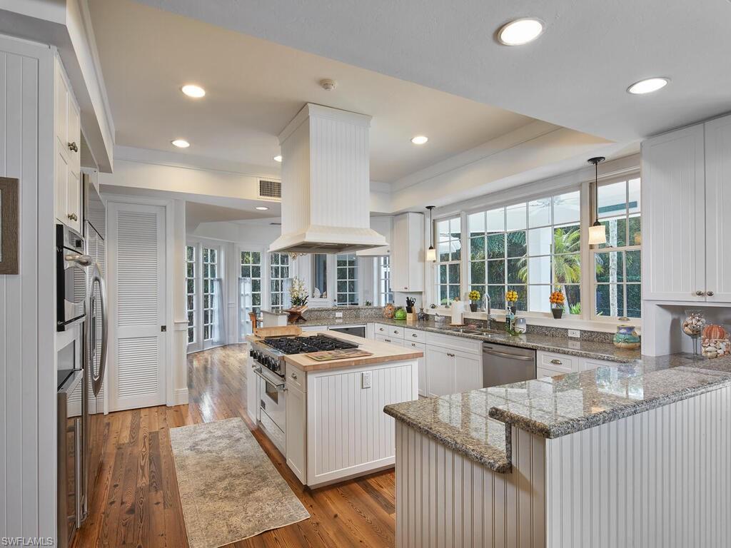 2750 Treasure LN photo 9