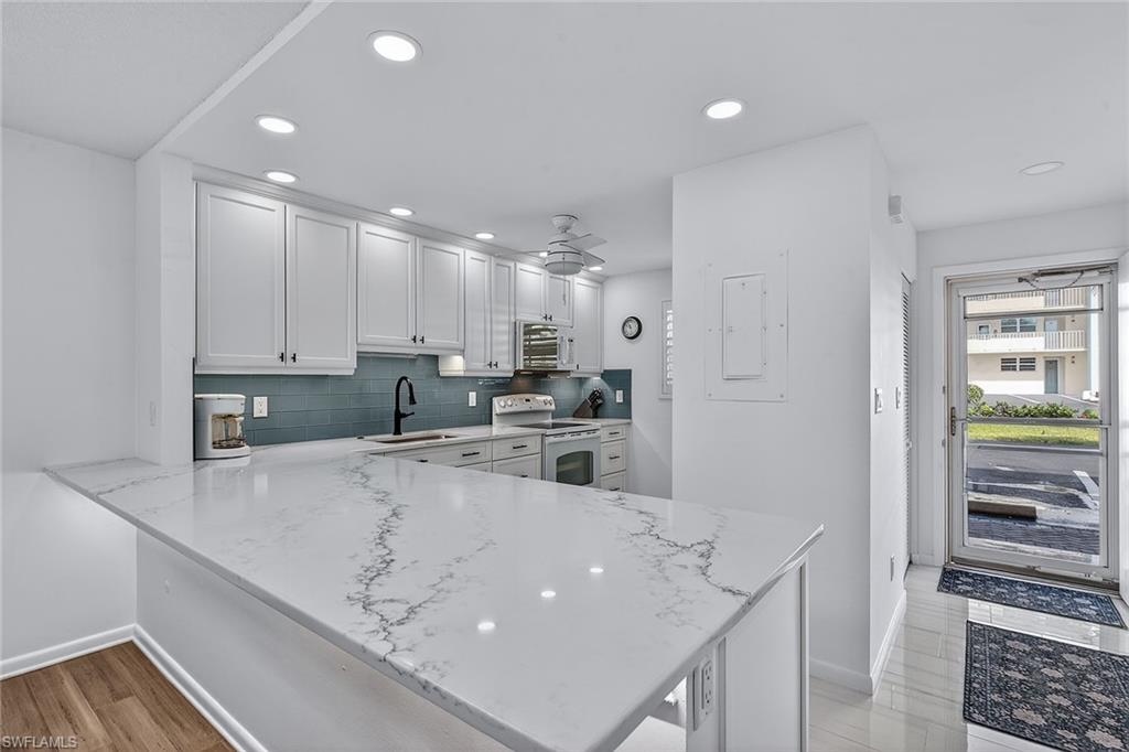 189 Collier BLVD C102 photo 8