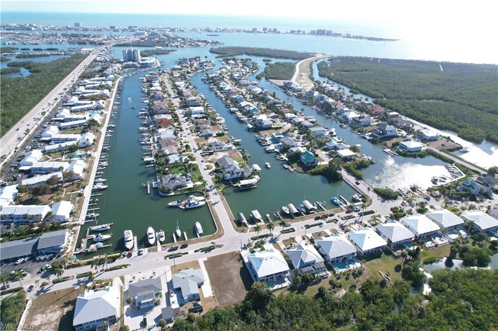 Aerial views Siesta Isles