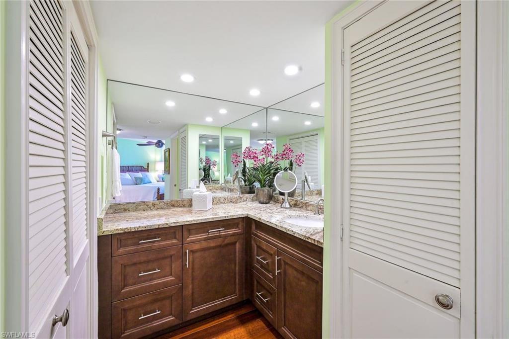 4041 Gulf Shore BLVD N 805 photo 18