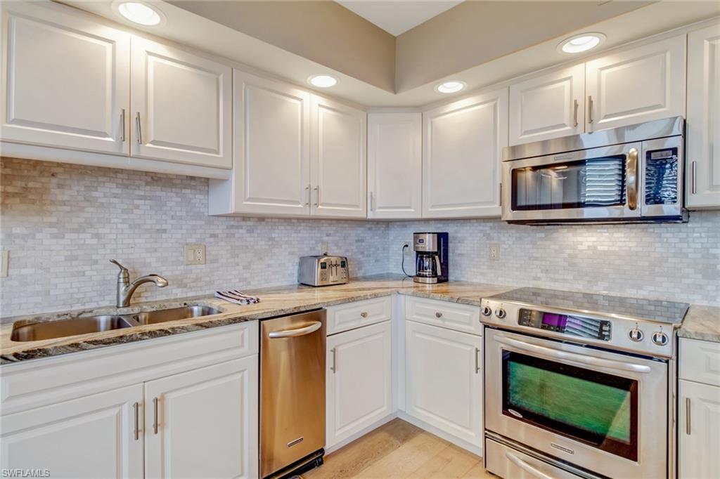 4041 Gulf Shore BLVD N PH-7 photo 12