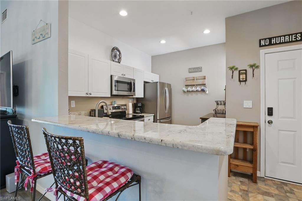 15430 Bellamar CIR 3023 photo 6