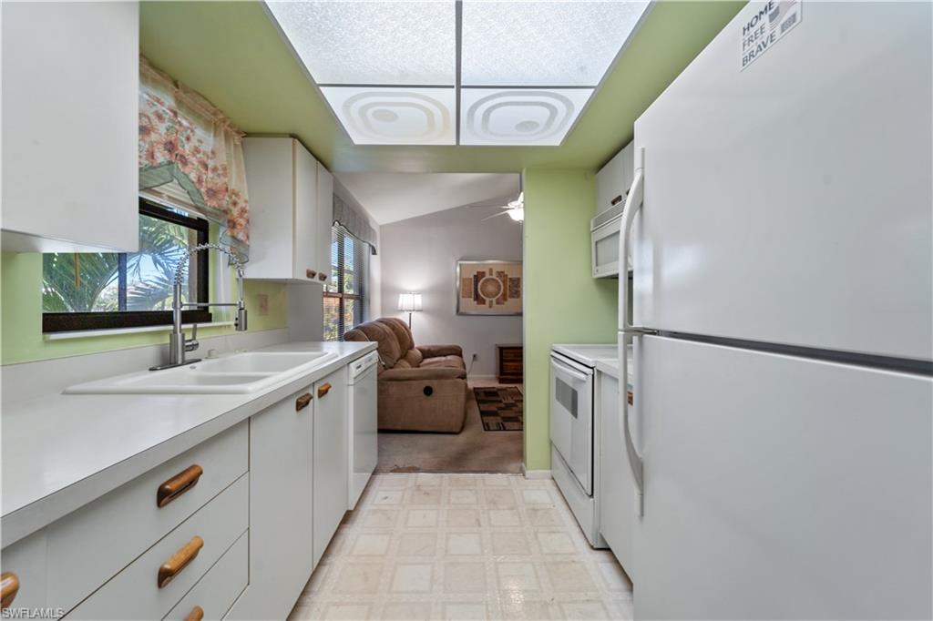 8340 Charter Club CIR 9 photo 13