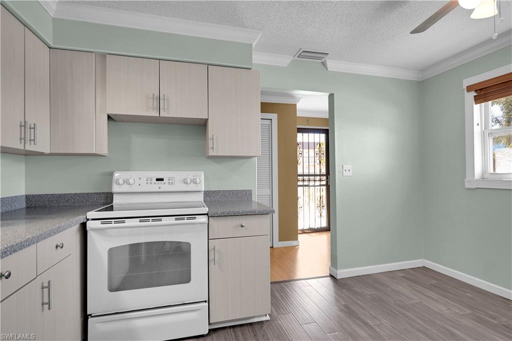 6777 Winkler RD 268 photo 10