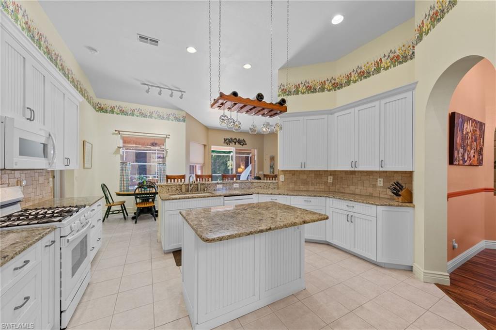 Expansive Kitchen